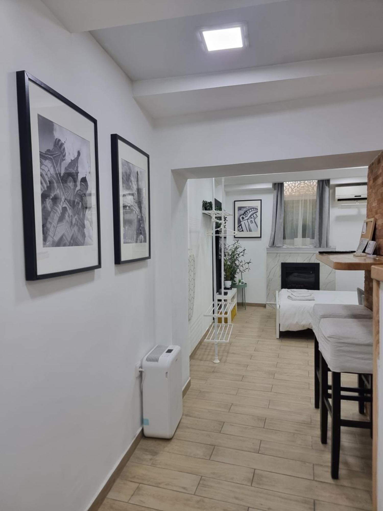 Elegant Yellow Submarine Appartement Belgrado Buitenkant foto